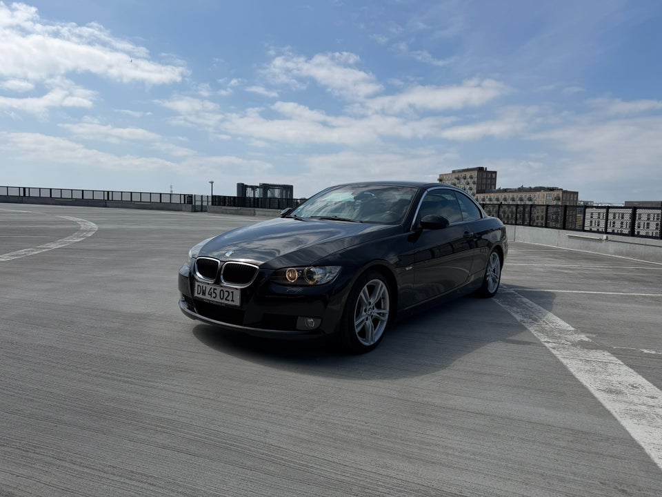 BMW 320i 2,0 Cabriolet 2d