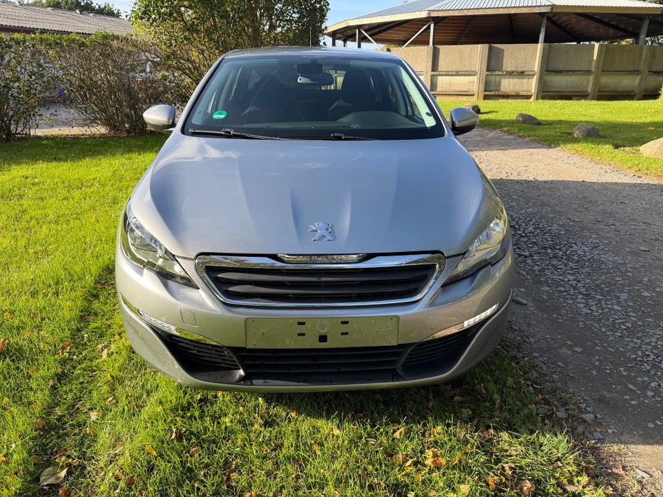 Peugeot 308 1,6 BlueHDi 120 Style SW 5d