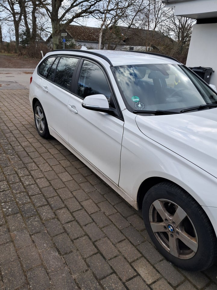 BMW 320d 2,0 Touring 5d