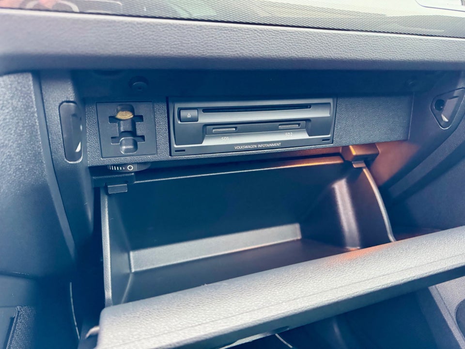 VW Tiguan 1,4 TSi 150 R-line DSG 4Motion 5d