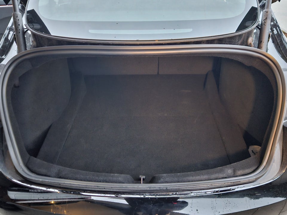 Tesla Model 3 Long Range RWD 4d