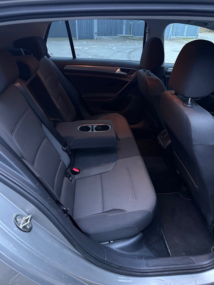 VW Golf VII 1,4 TSi 122 Comfortline DSG BMT 5d