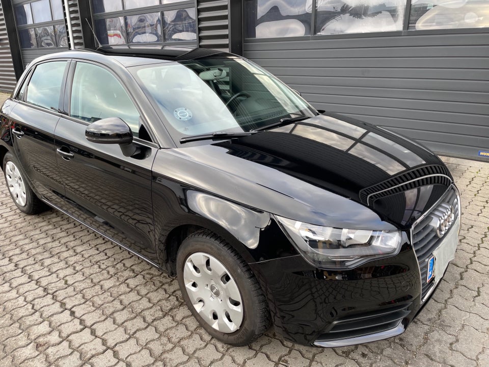 Audi A1 1,2 TFSi 86 Ambition Sportback 5d