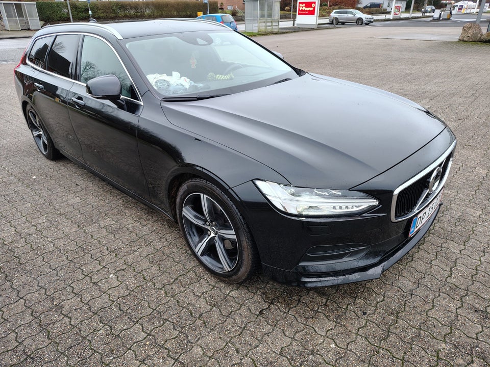 Volvo V90 2,0 D4 190 Momentum aut. 5d