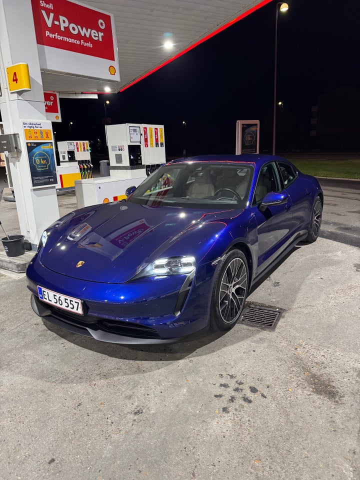 Porsche Taycan 4d