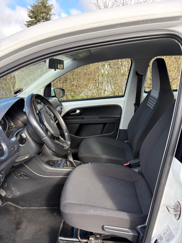 VW Up! 1,0 MPi 60 Move Up! BMT 5d