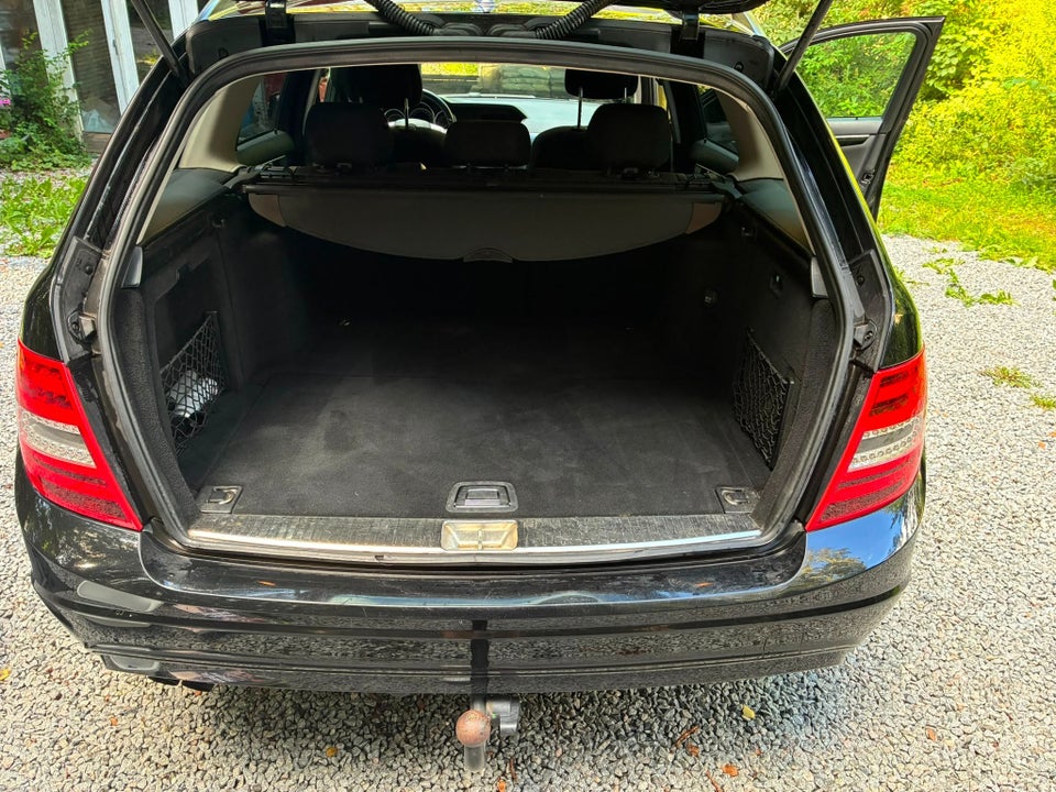 Mercedes C180 2,2 CDi Avantgarde stc. BE 5d