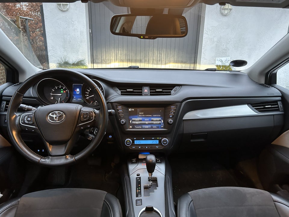 Toyota Avensis 1,8 VVT-i T3 stc. MDS Skyview 5d