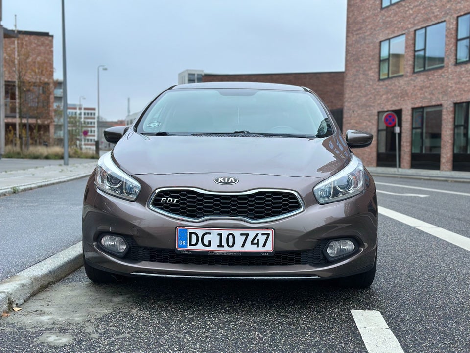 Kia Ceed 1,6 GDi Active 5d