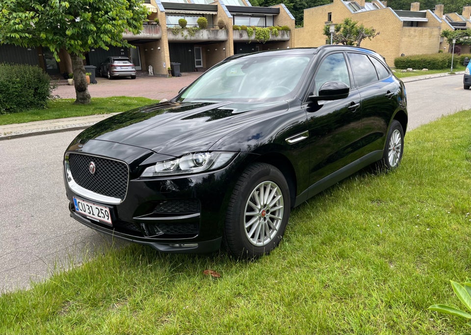 Jaguar F-Pace 2,0 D180 Prestige 5d