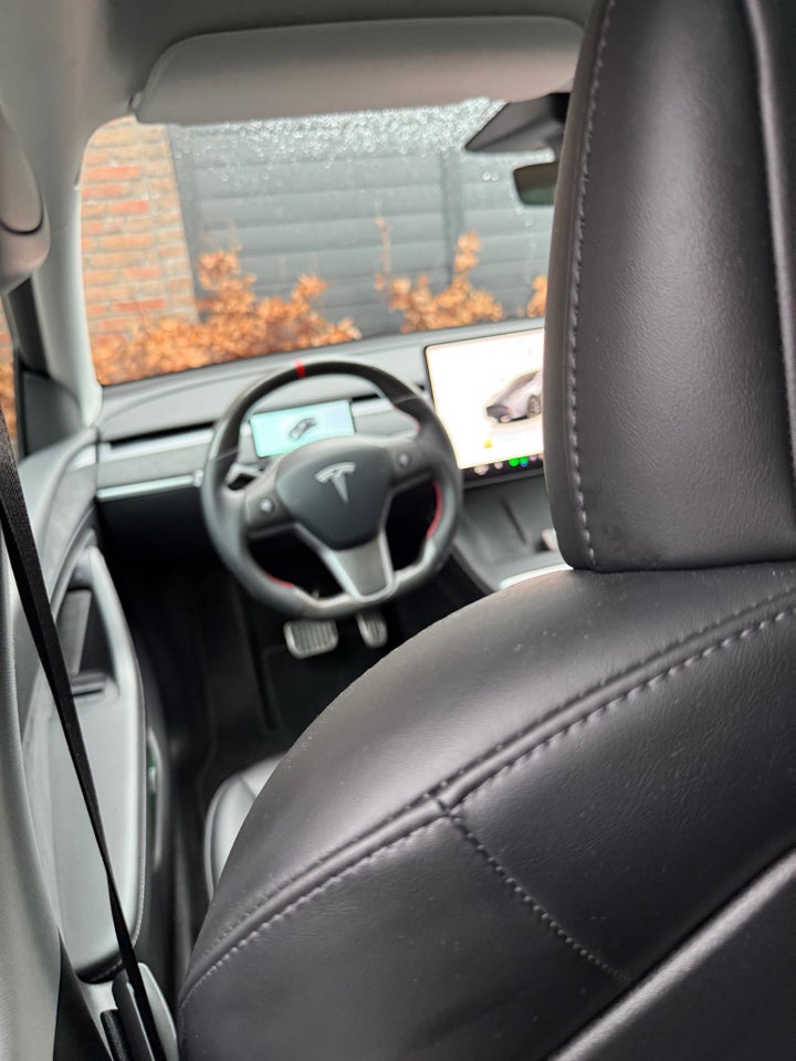 Tesla Model Y Long Range AWD 5d