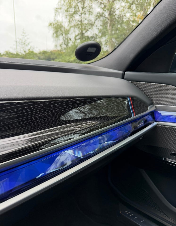BMW i7 xDrive60 M-Sport 4d