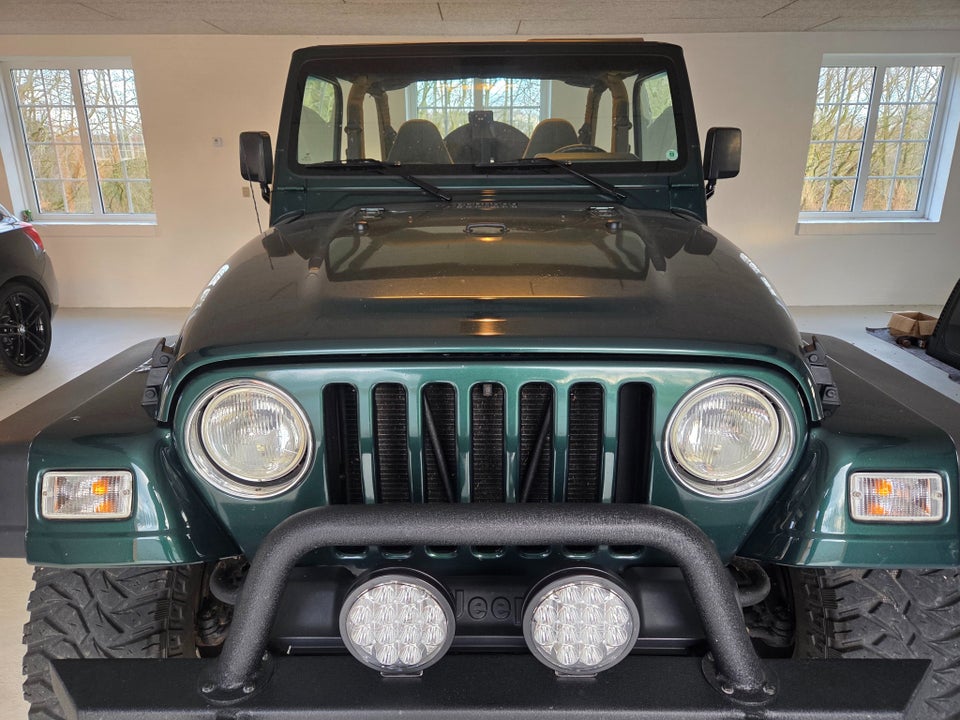 Jeep Wrangler 4,0 Sport 3d