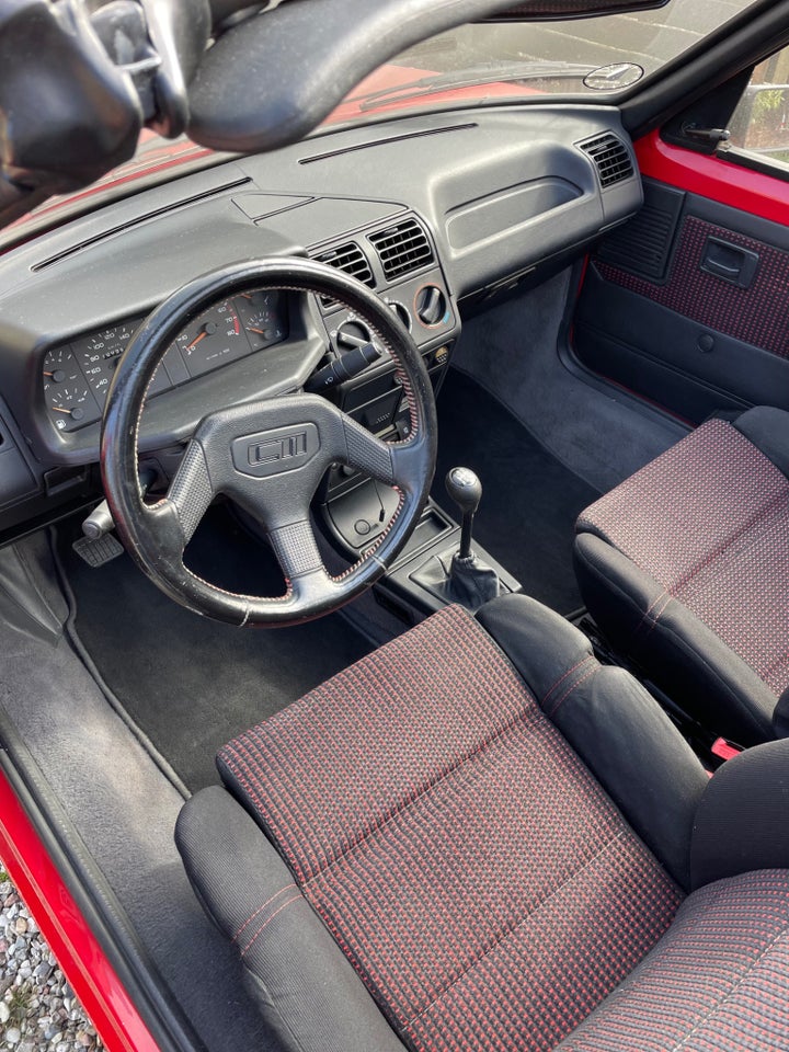 Peugeot 205 1,9 CTi Cabriolet 2d