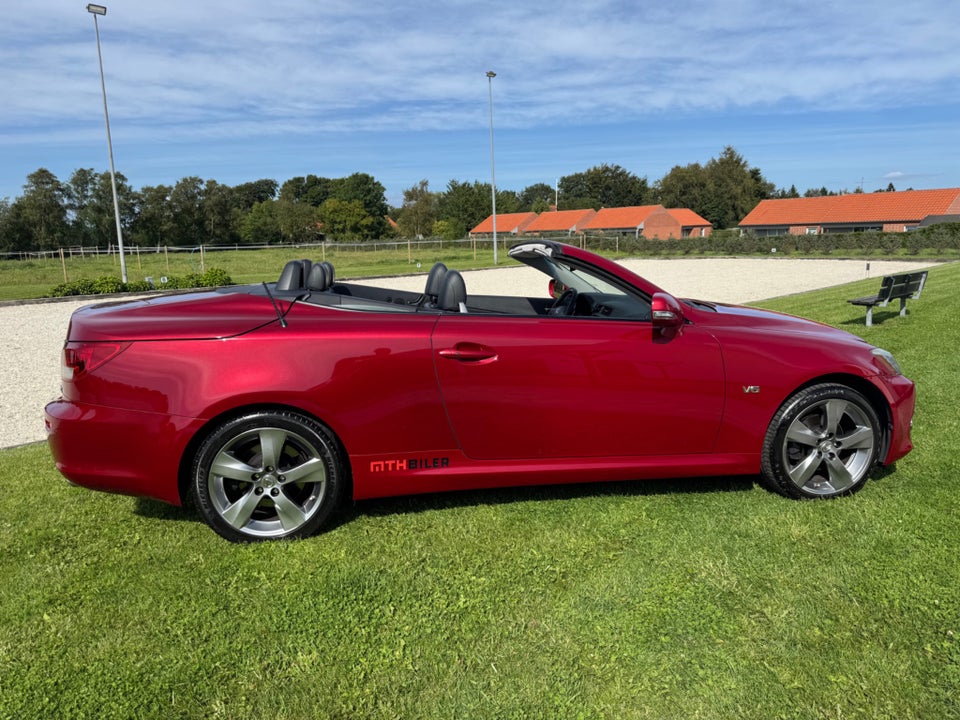 Lexus IS250C 2,5 Komfort II 2d