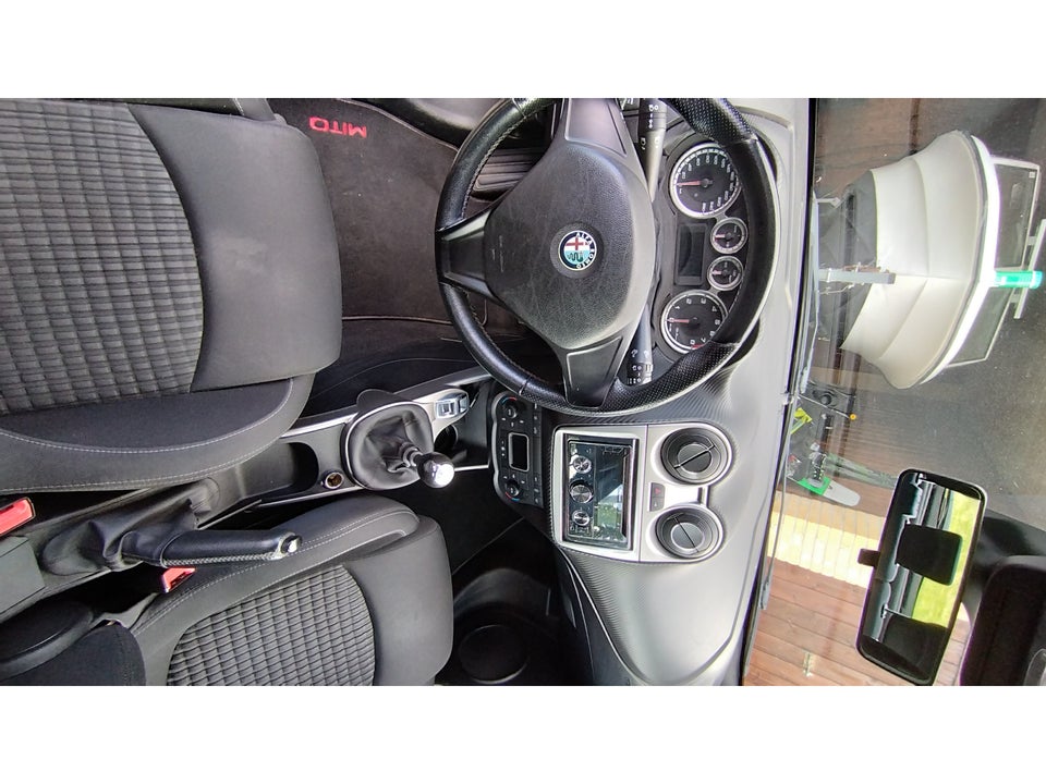 Alfa Romeo MiTo 1,4 M-Air 170 Quadrifoglio Verde 3d