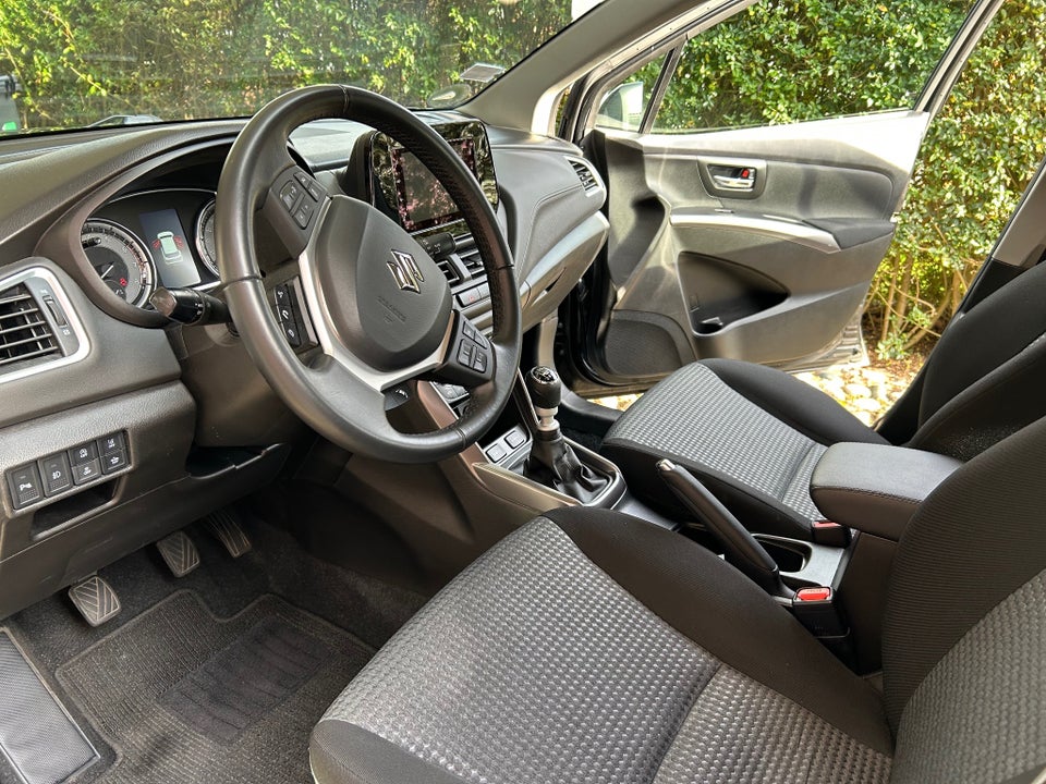 Suzuki S-Cross 1,4 mHybrid Active 5d