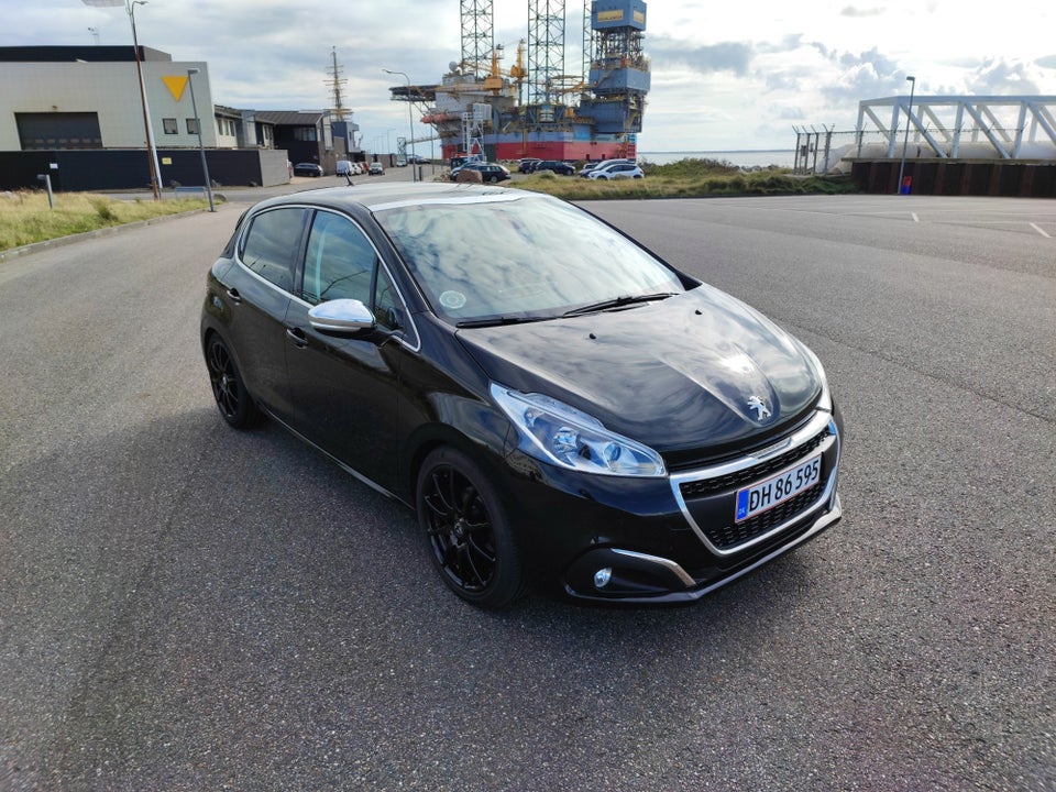 Peugeot 208 1,6 BlueHDi 100 Desire Sky 5d