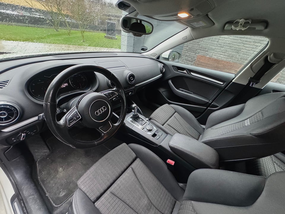 Audi A3 2,0 TDi 150 Ambition Sportback S-tr. 5d