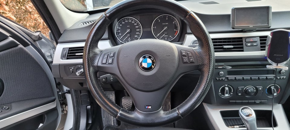 BMW 320d 2,0  4d