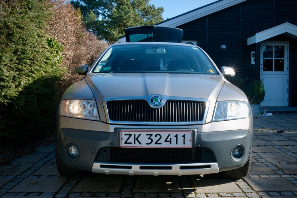 Skoda Octavia Scout 2,0 FSi 4x4 5d