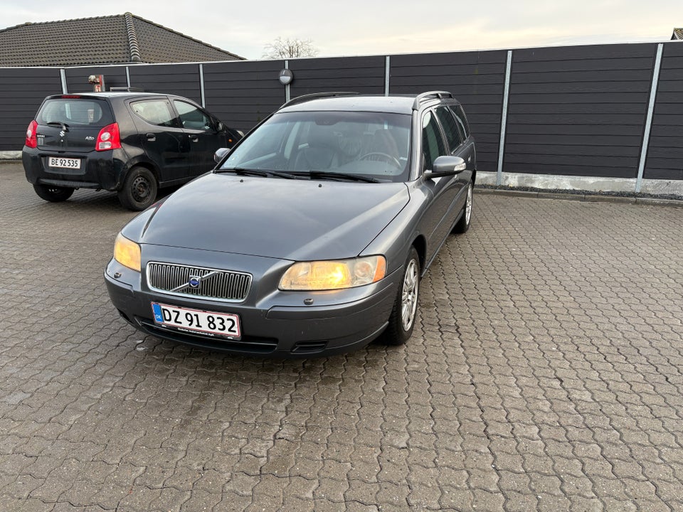 Volvo V70 2,4 140 Classic 5d