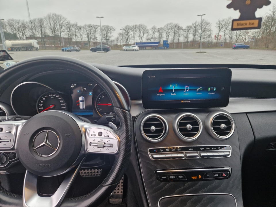 Mercedes C220 d 2,0 AMG Line stc. aut. 5d