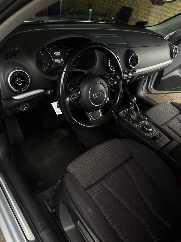 Audi A3 2,0 TDi 150 Ambition Sportback S-tr. 5d