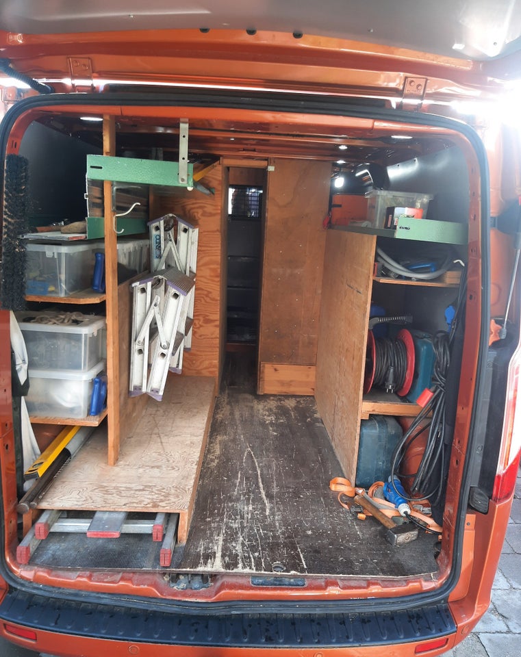 Ford Transit Custom 300 L2 2,0 TDCi 170 Limited