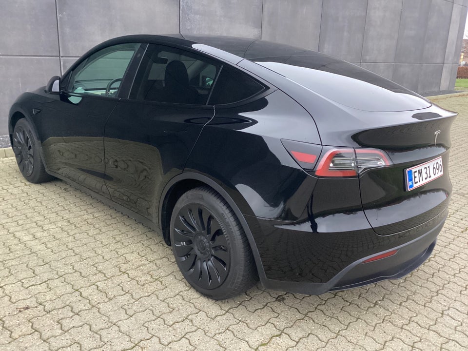 Tesla Model Y RWD 5d