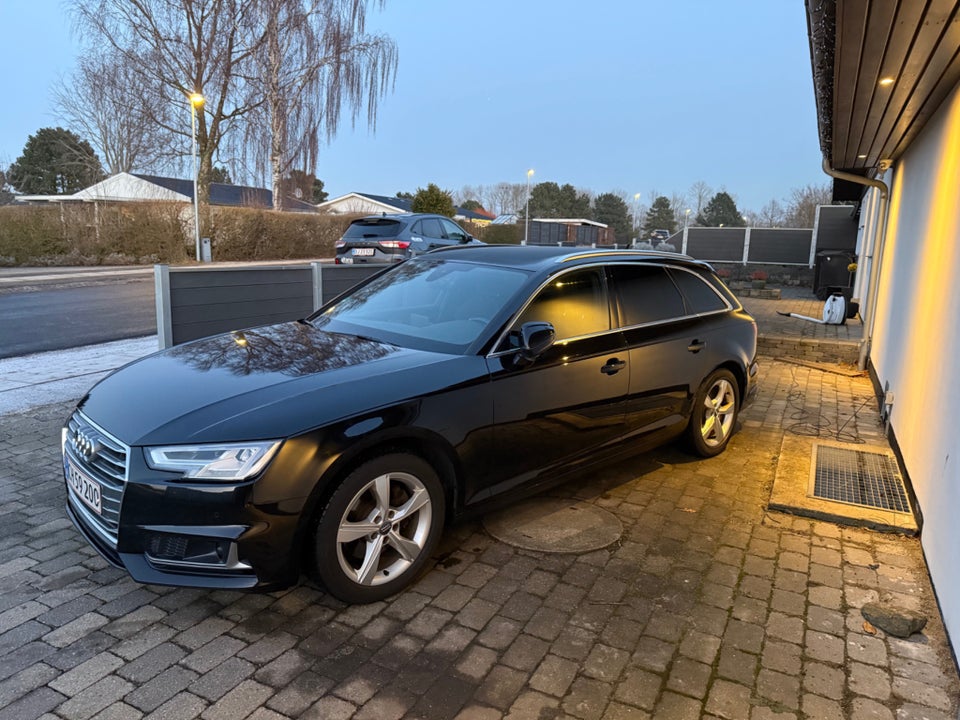 Audi A4 40 TFSi Prestige Tour Avant S-tr. 5d