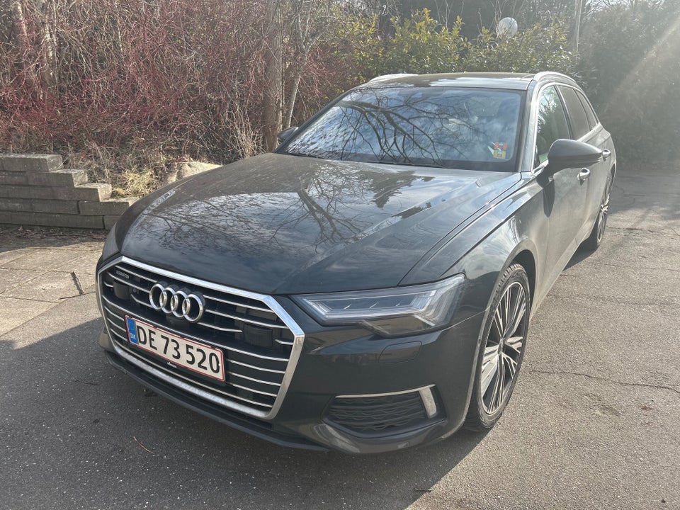 Audi A6 45 TDi Avant quattro Tiptr. 5d