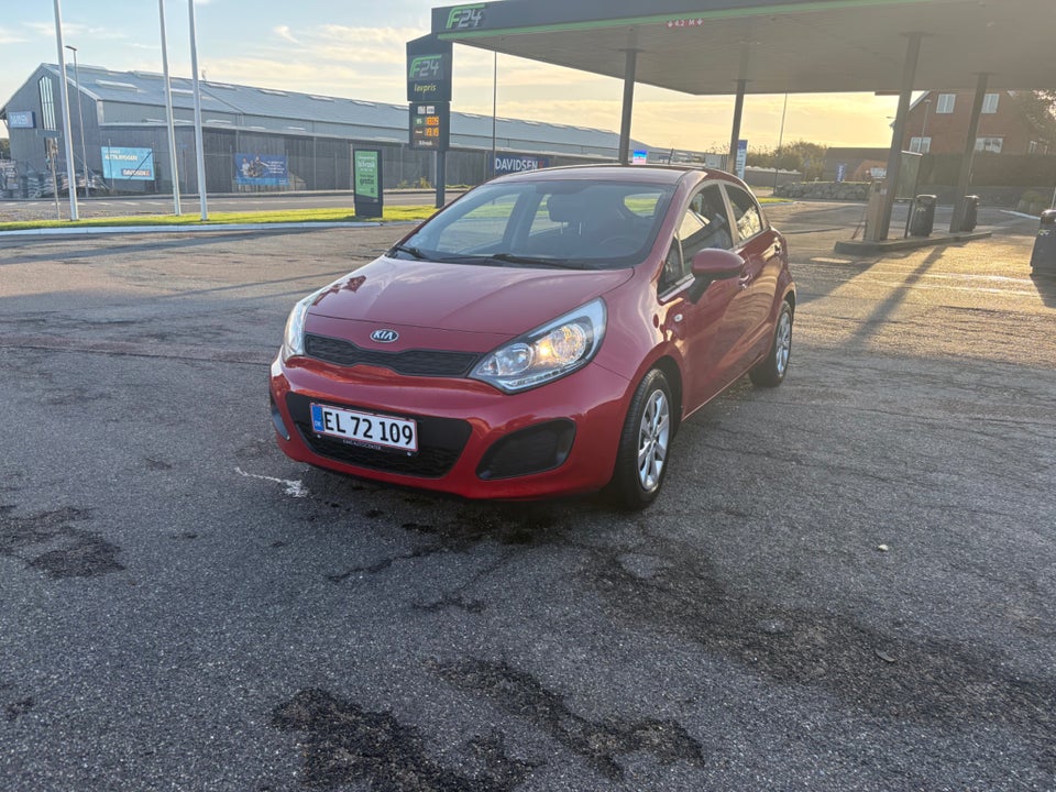 Kia Rio 1,4 CRDi 90 Limited 5d