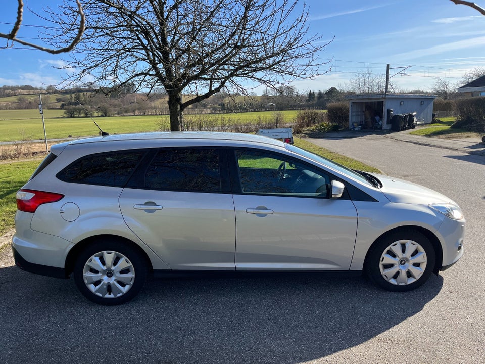Ford Focus 1,6 TDCi 115 Trend stc. 5d