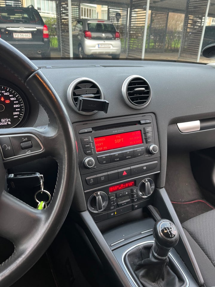 Audi A3 1,6 TDi Ambiente Sportback 5d