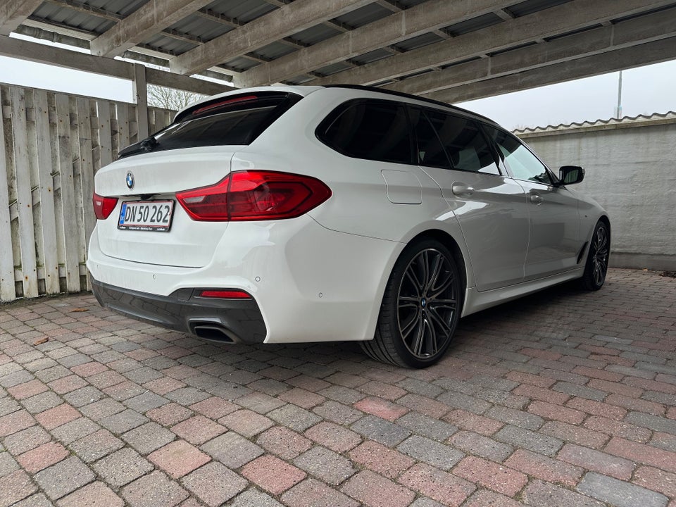 BMW 530d 3,0 Touring M-Sport xDrive aut. 5d