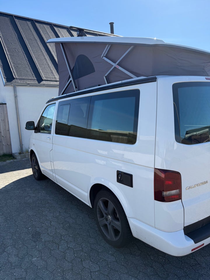 VW California 2,0 TDi 102 Comfortline 4d