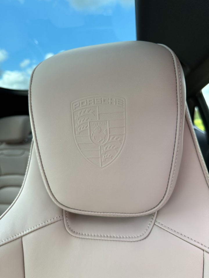 Porsche Taycan 4S Sport Turismo 5d