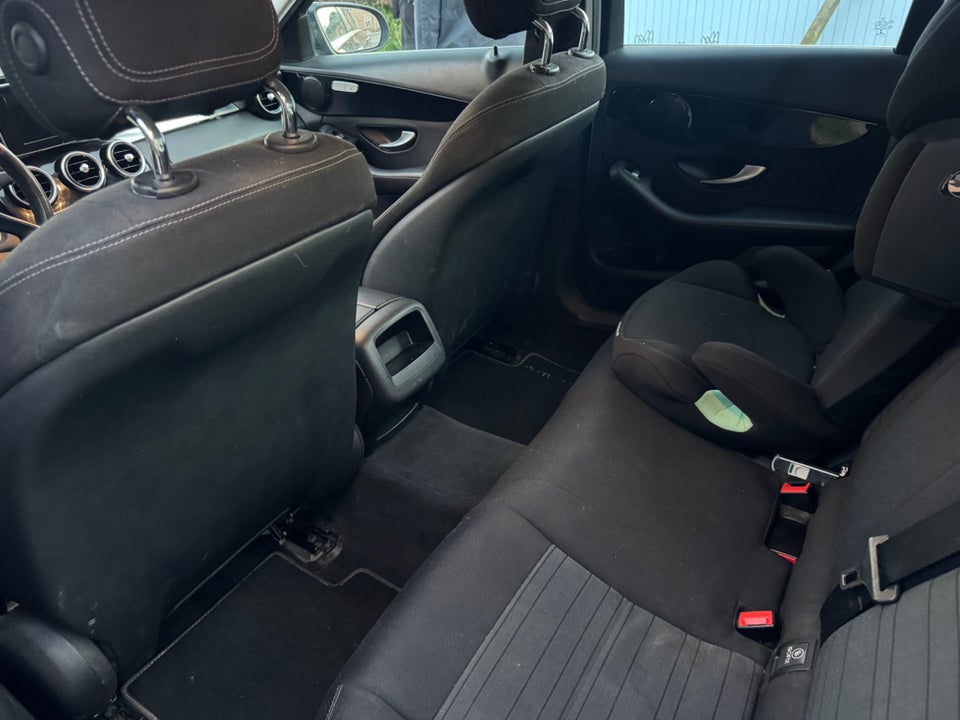 Mercedes C220 2,2 BlueTEC Avantgarde stc. 5d