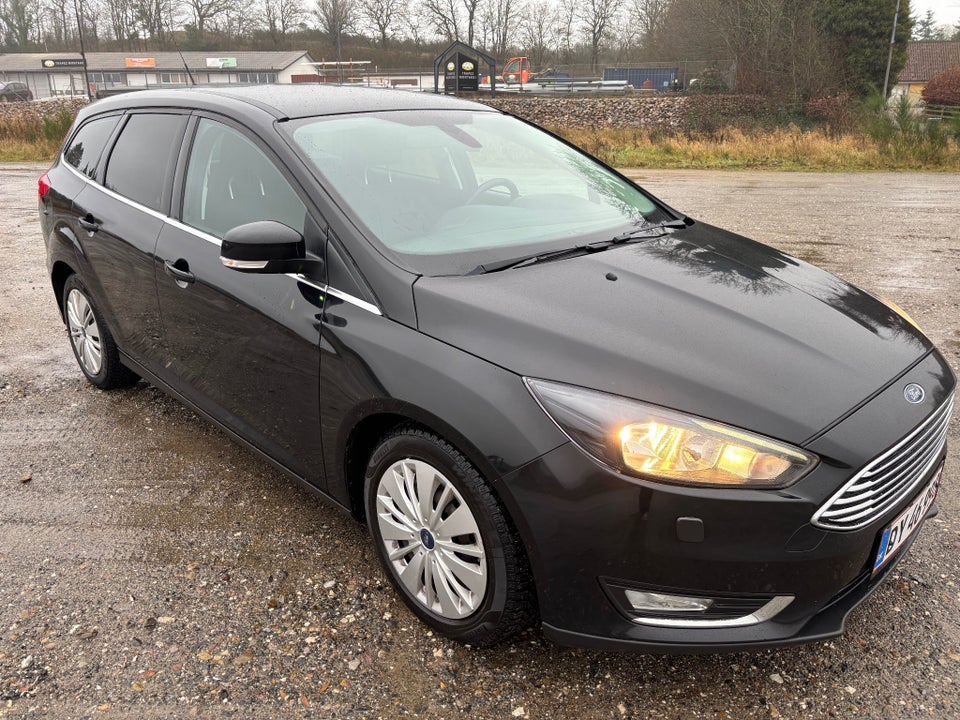 Ford Focus 1,5 TDCi 120 Titanium stc. 5d