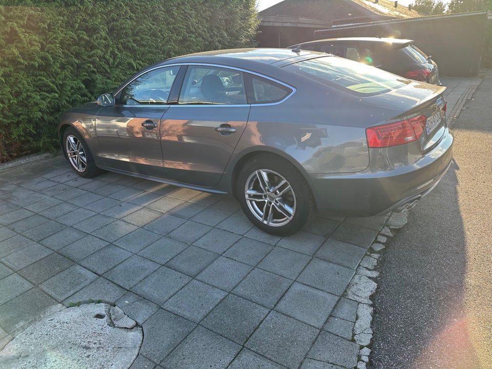 Audi A5 2,0 TDi 190 S-line Sportback Multitr. 5d