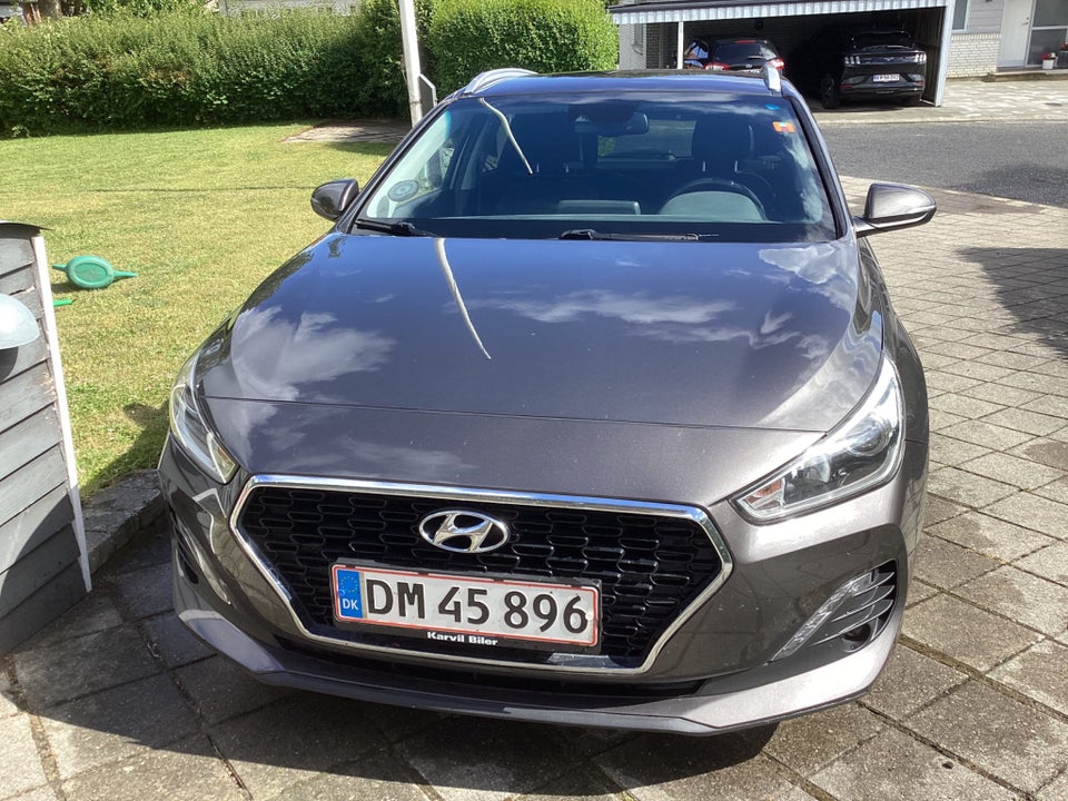 Hyundai i30 1,4 T-GDi Trend stc. DCT 5d