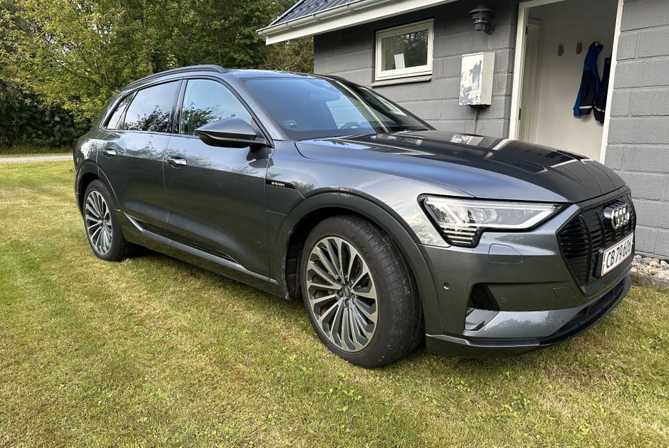 Audi e-tron 55 S-line quattro 5d