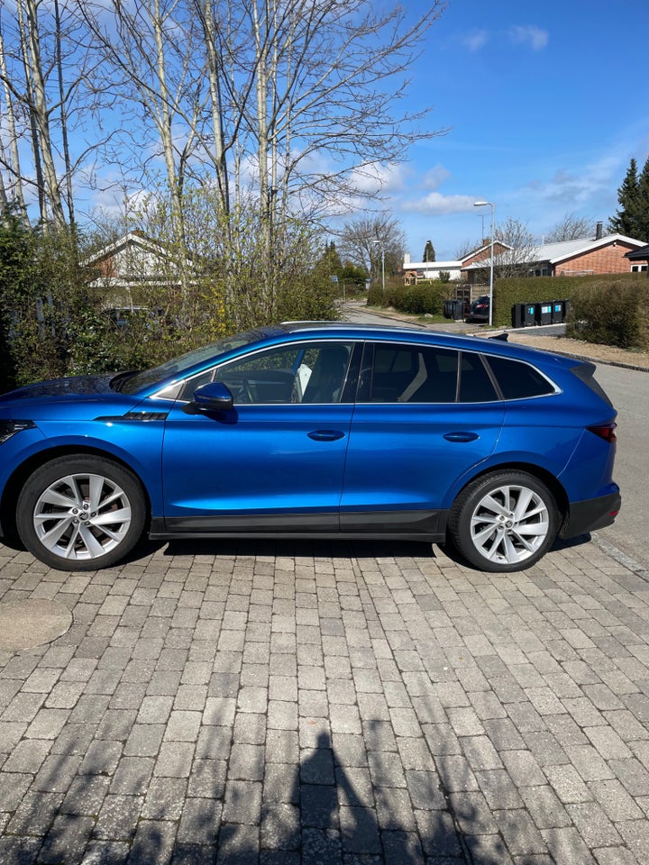 Skoda Enyaq 80 iV Plus Lodge 5d