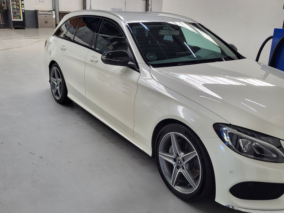 Mercedes C220 d 2,2 AMG Line stc. aut. 5d