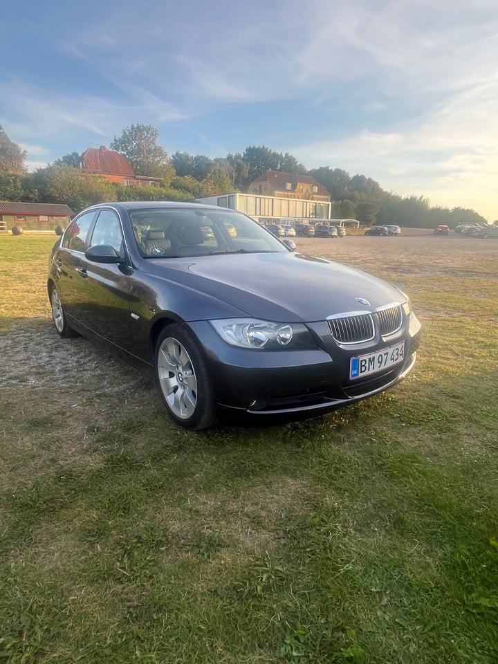 BMW 325i 2,5  4d