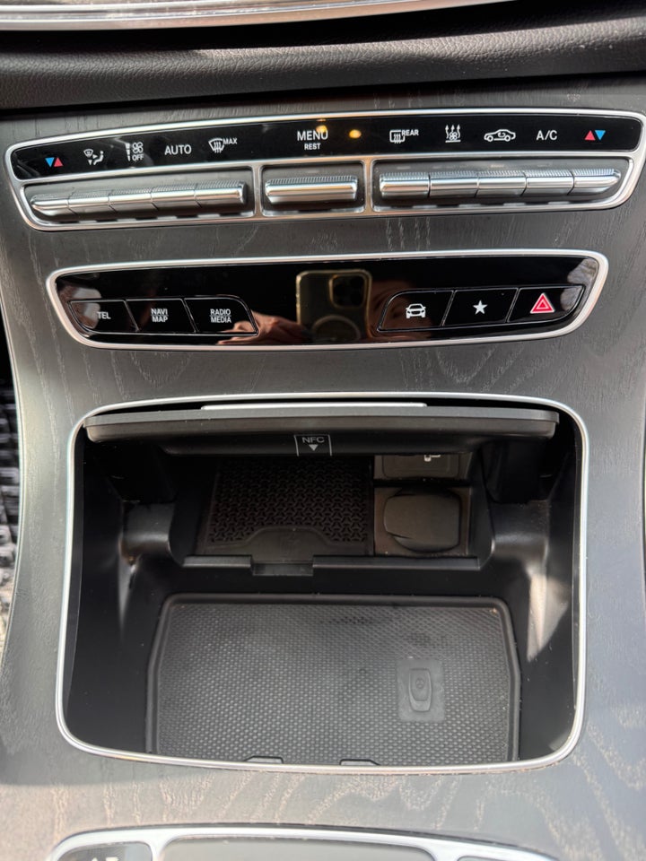 Mercedes E300 de 2,0 AMG Line aut. 4d