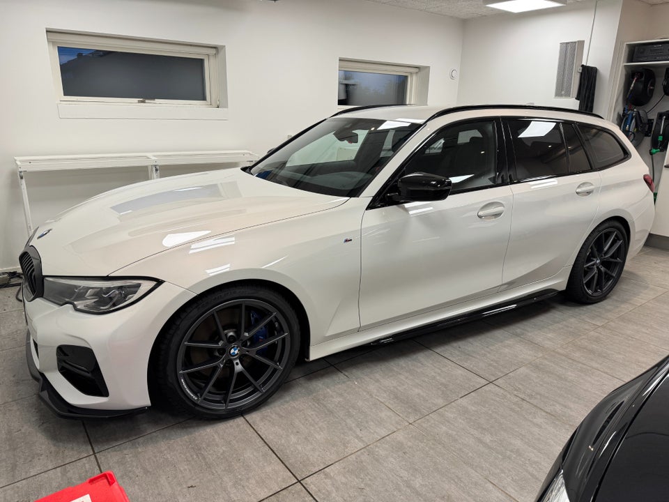 BMW 330d 3,0 Touring M-Sport xDrive aut. 5d