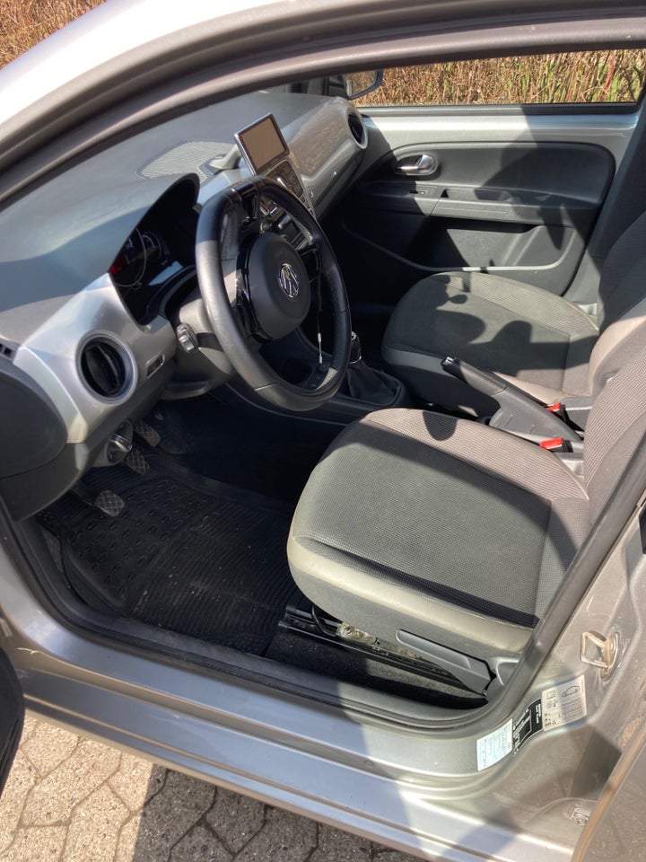 VW Up! 1,0 60 High Up! BMT 5d