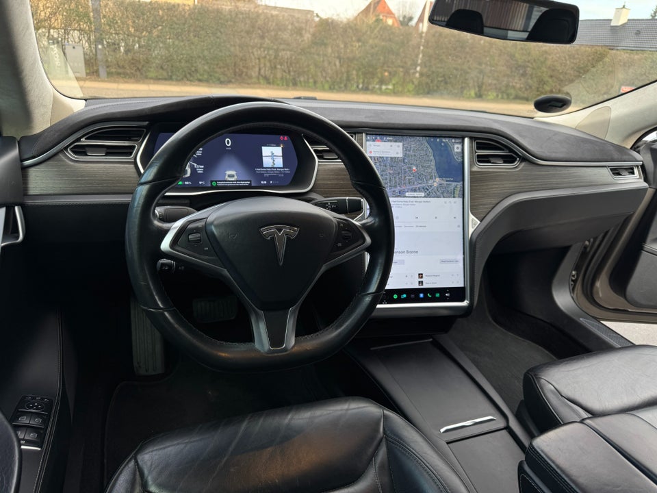 Tesla Model S 90D 5d